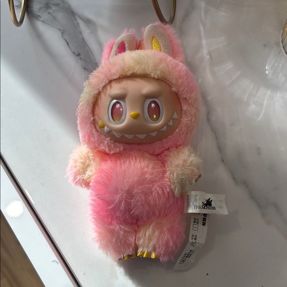 Labubu - Picture 1 of 1